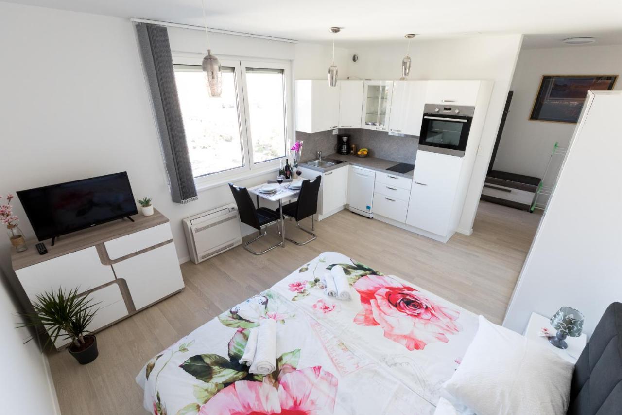 Studio Apartman Moonlight Zadar Ngoại thất bức ảnh